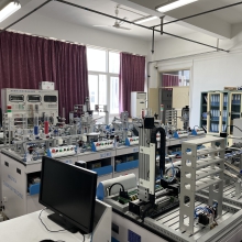 六岛工作站（大学）